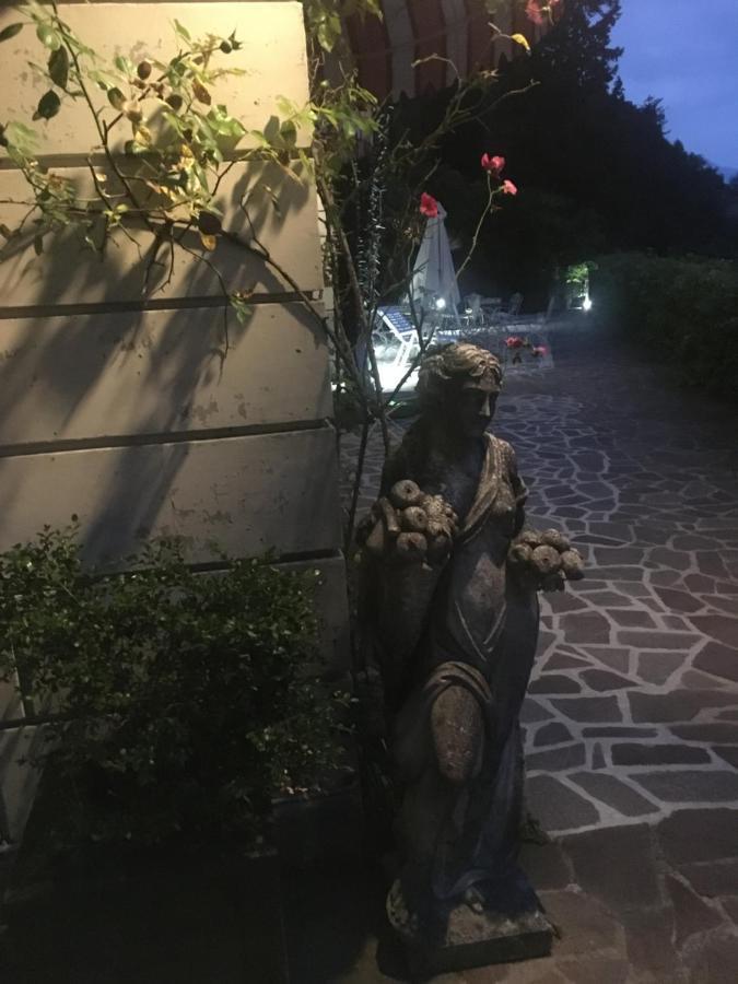 Villa Βαρένα Εξωτερικό φωτογραφία